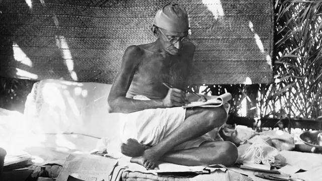 ગાંધીજી અને લેખન
