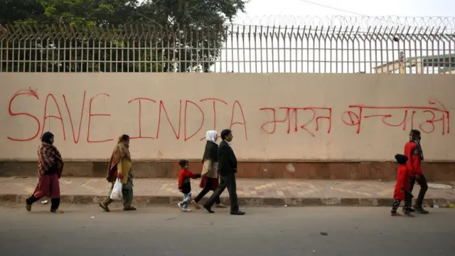 સેવ ડેમોક્રેસીનું સ્લોગન
