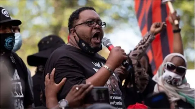 Baba wa Blake amesema kijana wake anapambania maisha yake