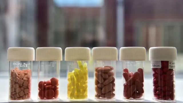 Таблетки французской компании Servier, сентябрь 2017 года.