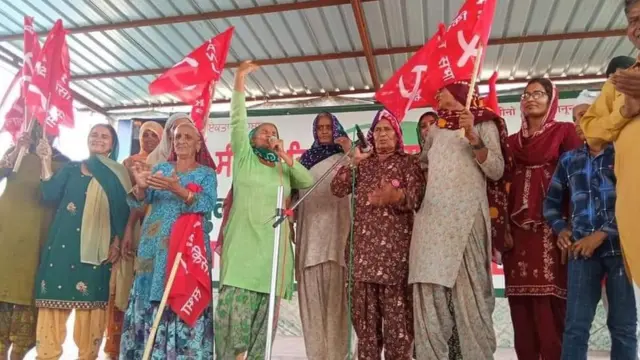 ਟੀਕਰੀ ਬਾਰਡਰ ਵਿਖੇ ਕਿਸਾਨ ਅੰਦੋਲਨ ਵਿੱਚ ਸ਼ਾਮਲ ਔਰਤਾਂ