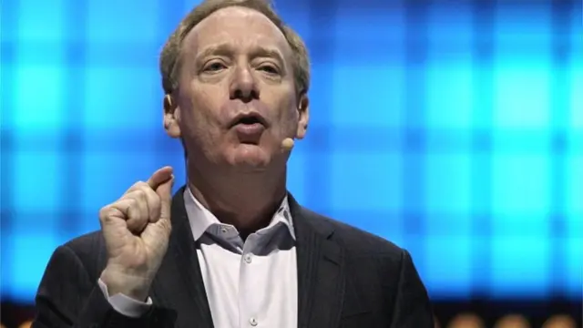 माइक्रोसॉफ़्ट के अध्यक्ष ब्रेड स्मिथ