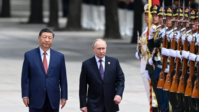 2024年5月16日，普京在北京出席访华的正式欢迎仪式。