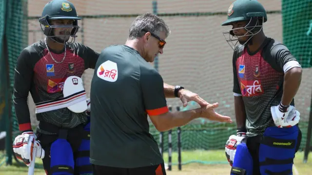 ক্রিকেট, বাংলাদেশ, মোসাদ্দেক