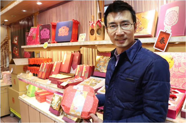 创业120多年的老店李亭香，则是由第五代李佳阳重新打造店面，企图让老店找寻新生。