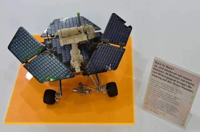 ดาวเทียม, จรวด, องค์การวิจัยอวกาศอินเดีย, ISRO, อินเดีย, นเรนทรา โมดี, ศรีหริโคตา, อวกาศ, ทำลายสถิติโลก, รัสเซีย