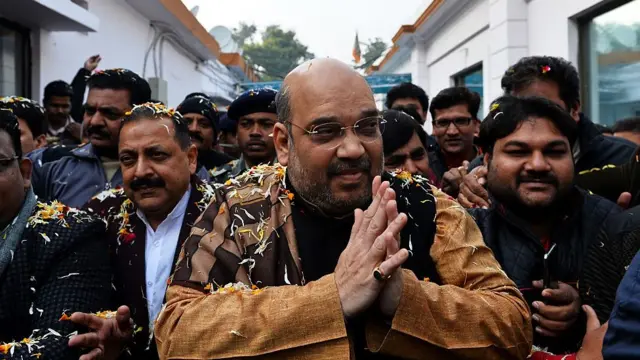 ரிசார்ட் அரசியல் கூவத்தூர் ரிசார்ட்