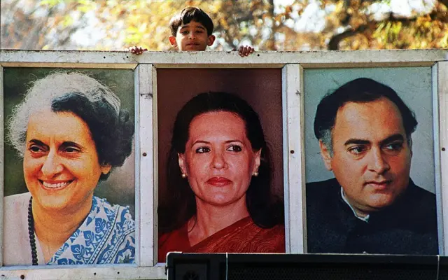 इंदिरा गांधी, सोनिया गांधी, राजीव गांधी