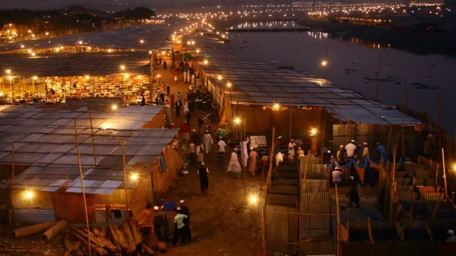 তিন দিন রাত চলে টানা বয়ান