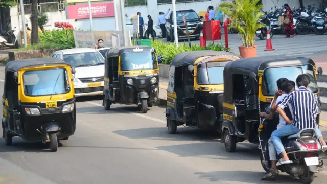 पुण्यतील रिक्षा