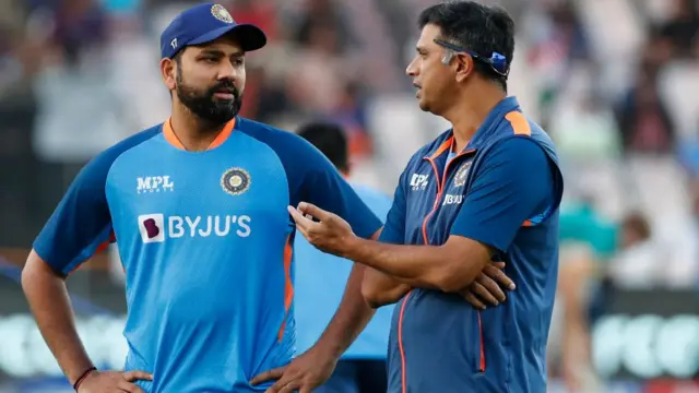 रोहित शर्मा और राहुल द्रविड़