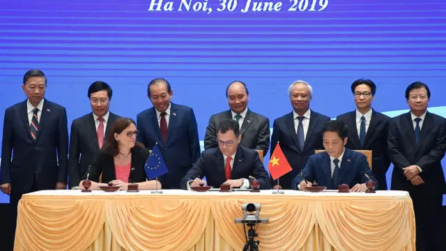 Liên minh Châu Âu ký Hiệp định Thương mại Tự do (EVFTA) và Hiệp định Bảo hộ Đầu tư với Việt Nam (EVIPA) tại Hà Nội hôm 30/6/2019