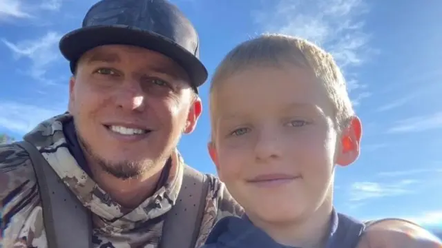 Drayke Hardman y su padre