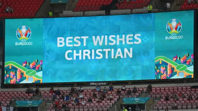 Aviso deseando buenos deseos a Erikssen