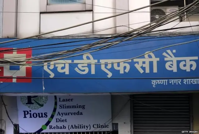 બંને મળીને 14 ટકાથી થોડા ઉપર થઈ જાય છે. હવે સેબીએ મ્યુચ્યુઅલ ફંડો પર નિયંત્રણ મૂકેલાં છે કે કોઈ એક કંપનીમાં એમની ભાગીદારી 10 ટકાથી વધારે ના હોવી જોઈએ.