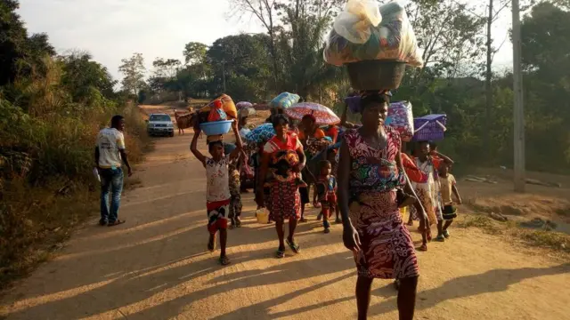 Dis na Cameroonians wey di ran comotLa Republi