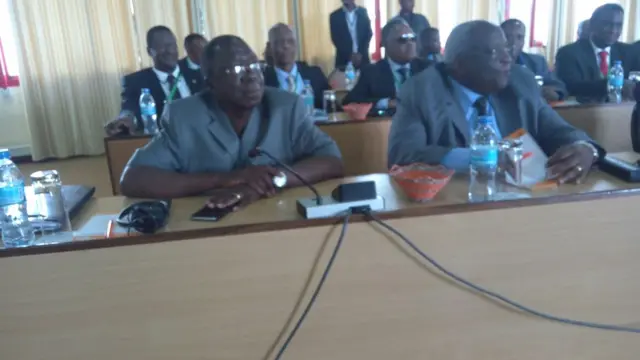 Perezida Sylvestre Ntibantunganya na Domitien Ndayizeye