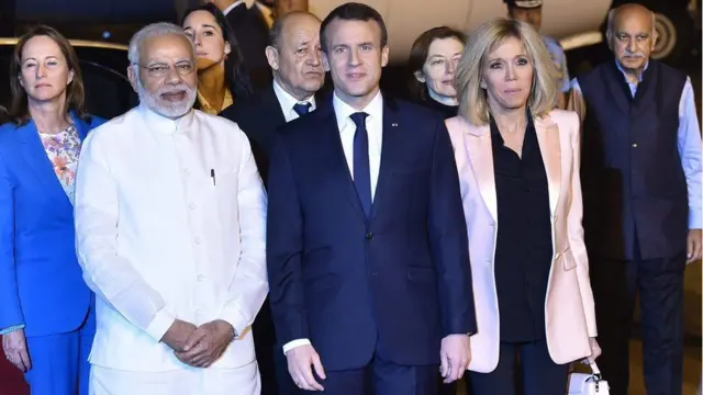 વડાપ્રધાન મોદી ફ્રાન્સના અતિથિઓ સાથે