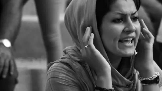 آتِنا محمودی