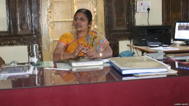 एस जी मुजावर