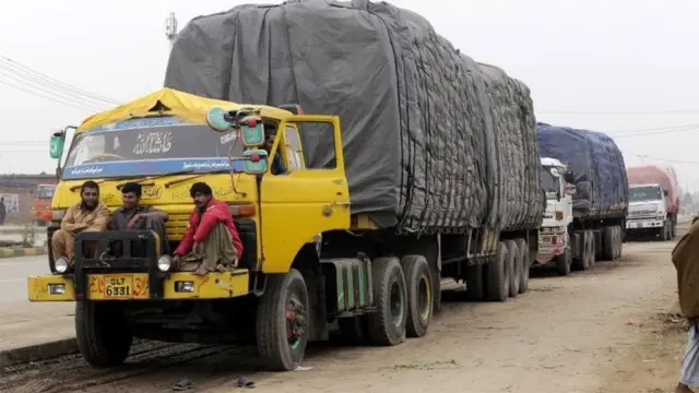 सीमा पर व्यापार