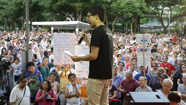 鄞义林2014年在一个集会中发表讲话