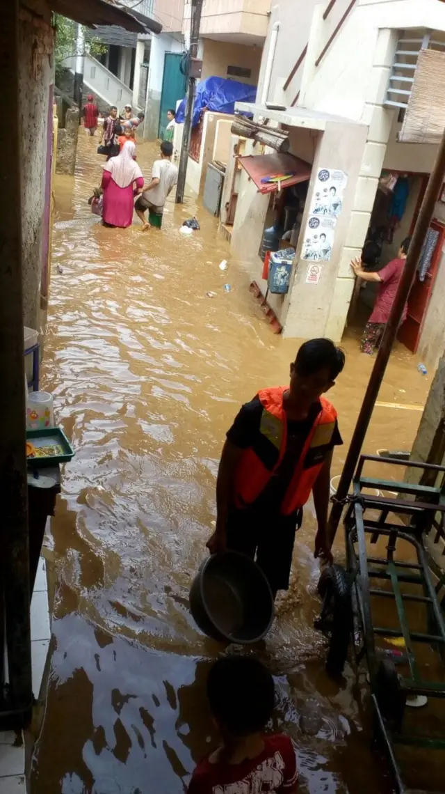 Banjir di Tanah Rendah di Jakarta Pusat pada Selasa (6/2)