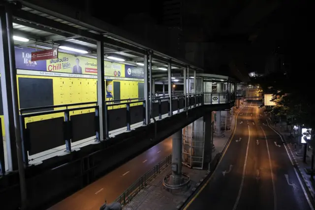 กรุงเทพ โควิด 19 ไวรัสโคโรนา เหงา เคอร์ฟิว curfew bangkok coronavirus