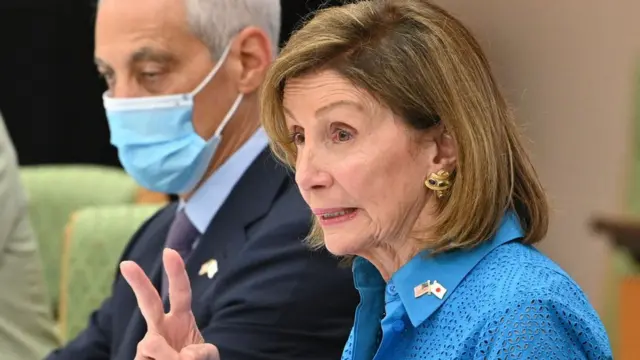 ন্যান্সি পেলোসি শুক্রবার জাপানে ছিলেন