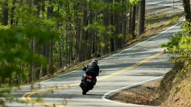 Крутые повороты "Дракона" стали легендой среди мотоциклистов