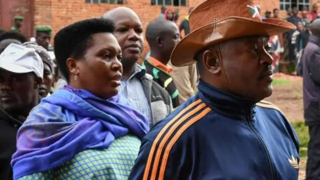 Le couple présidentiel burundais a cinq enfants et en a adopté plusieurs autres.