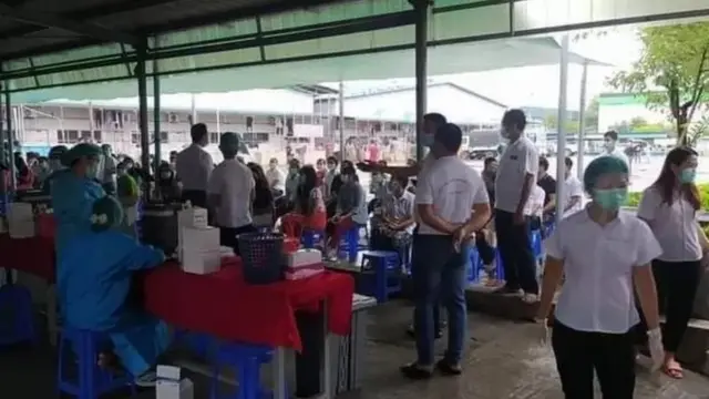 မင်္ဂလာဒုံမြို့နယ်က စက်ရုံတစ်ခုကနေ ကိုဗစ် ၁၉ ရောဂါ အတည်ပြုလူနာပေါင်း ၇၀၀ ကျော်တွေ့ခဲ့