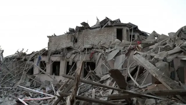 नागोर्नो-काराबाख़ में जारी जंग