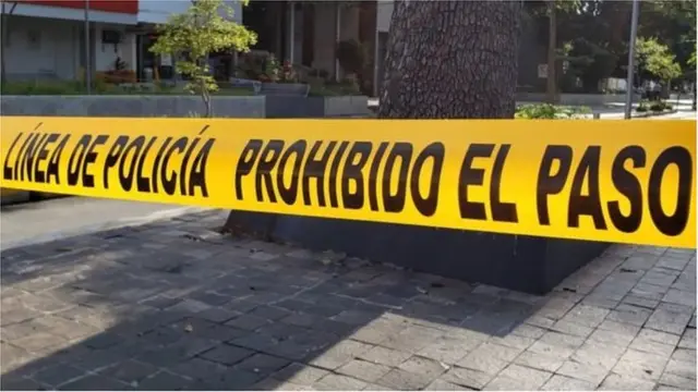 পুলিশকে কিছু জানাতে ভয় পায় অধিবাসীরা