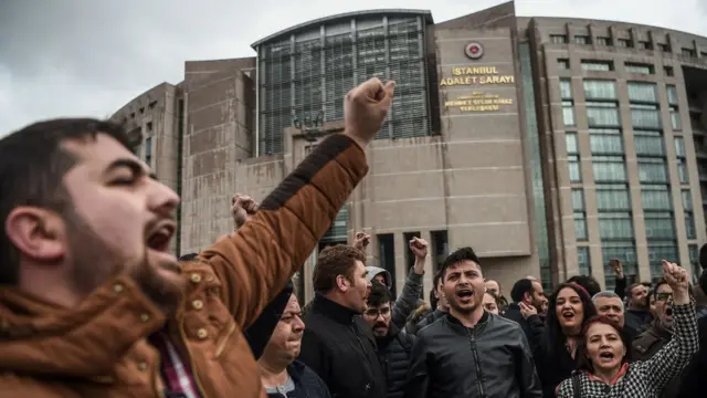 referandum sonrası protestolar