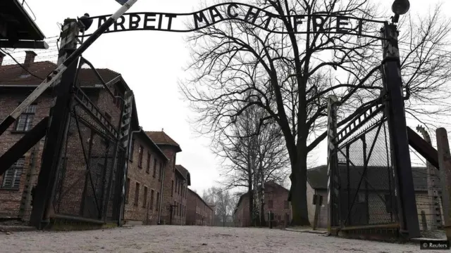 Kaampii Hoolokaat - idoo Naaziin namoota miliyoonaan lakaa'aman itti salphisee, dararaa ture