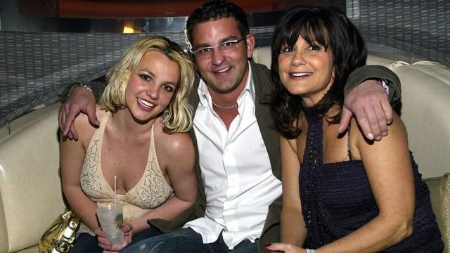 Britney, seu irmão e sua mãe