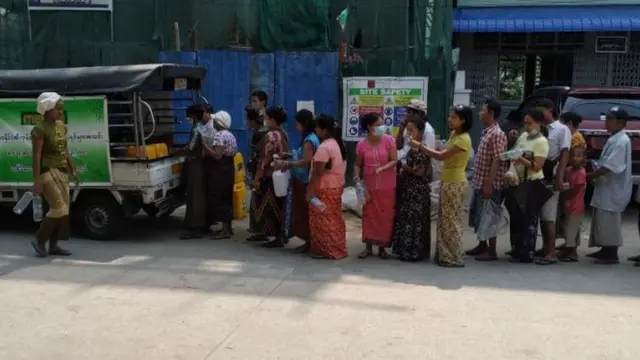 စားအုံးဆီတင်သွင်းတာကို ဆီအသင်းက ပြန်လည်ထိန်းချုပ်ပြီး လုပ်ကိုင်လာ