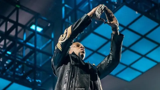 Jay-Z ni umwe mu bahanzi bakomeye ku isi bivugwa ko bari muri Illuminati, nawe ntabihakana