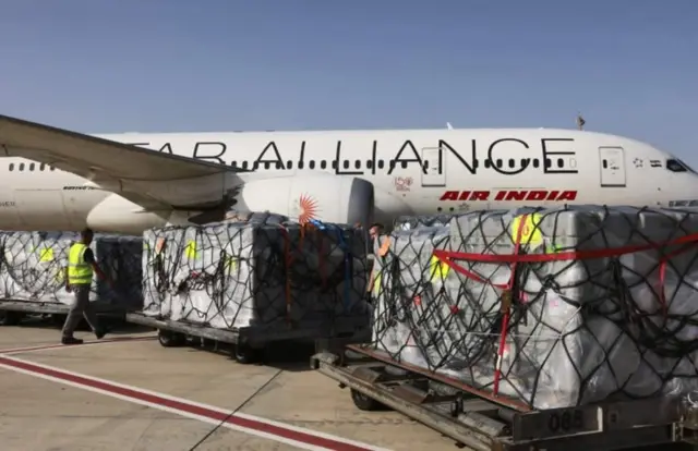 કોરોનાકાળ વચ્ચે વિદેશી મદદ