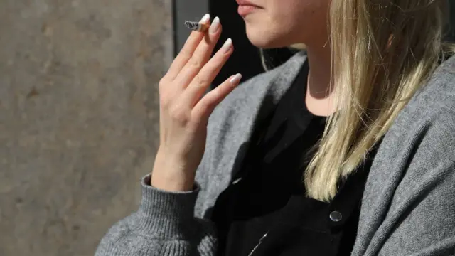 புகைப்பிடிப்பதில் இருந்து விடுபடுவது எப்படி?