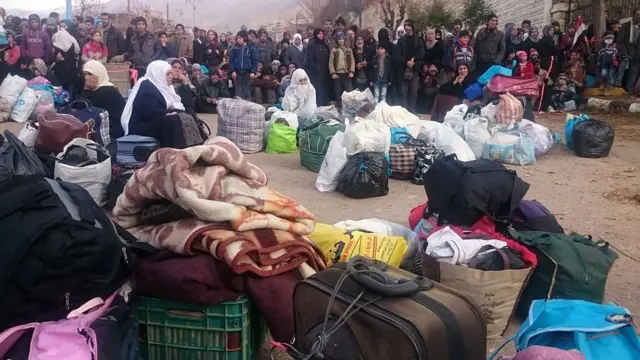 نازحون سوريون