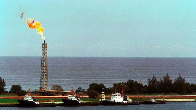 Ladang Gas Arun di Aceh utara pernah disebut petinggi ExxonMobil sebagai "permata di mahkota perusahaan".