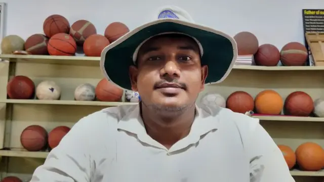 शुभम कुमार, सुजीत मुंडा के क्रिकेट कोच