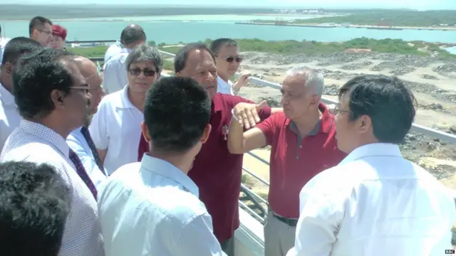 අමාත්‍යවරු නිරීක්ෂණ සංචාරයේ