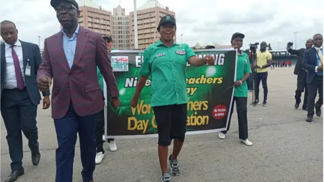 Gomina Obaseki n yan bi ologun pẹlu awọn olukọ