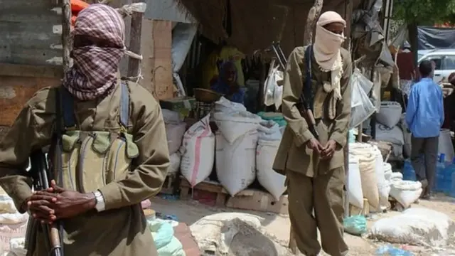 Al-Shabaab iyo IS waxay ku dagaallameen "canshuuraha" ay ka qaataan ganacsatada