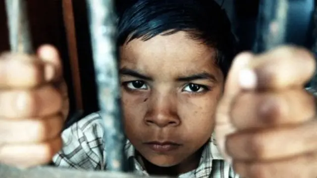 தவறான தொடுதல்