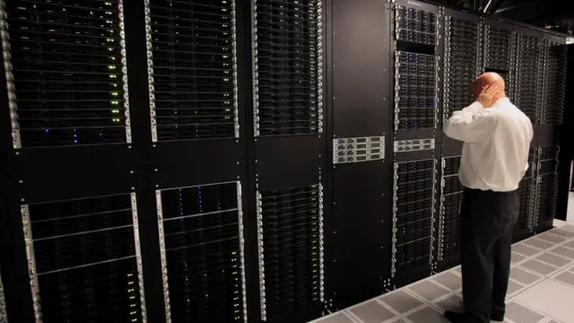 劳动力分析结合了软件和方法论来读取员工相关的数据。