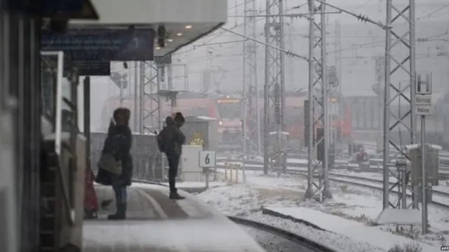 ਬਰਫਬਾਰੀ